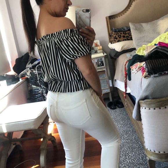 H&M black and white striped off the shoulder top - Picture 4 of 4